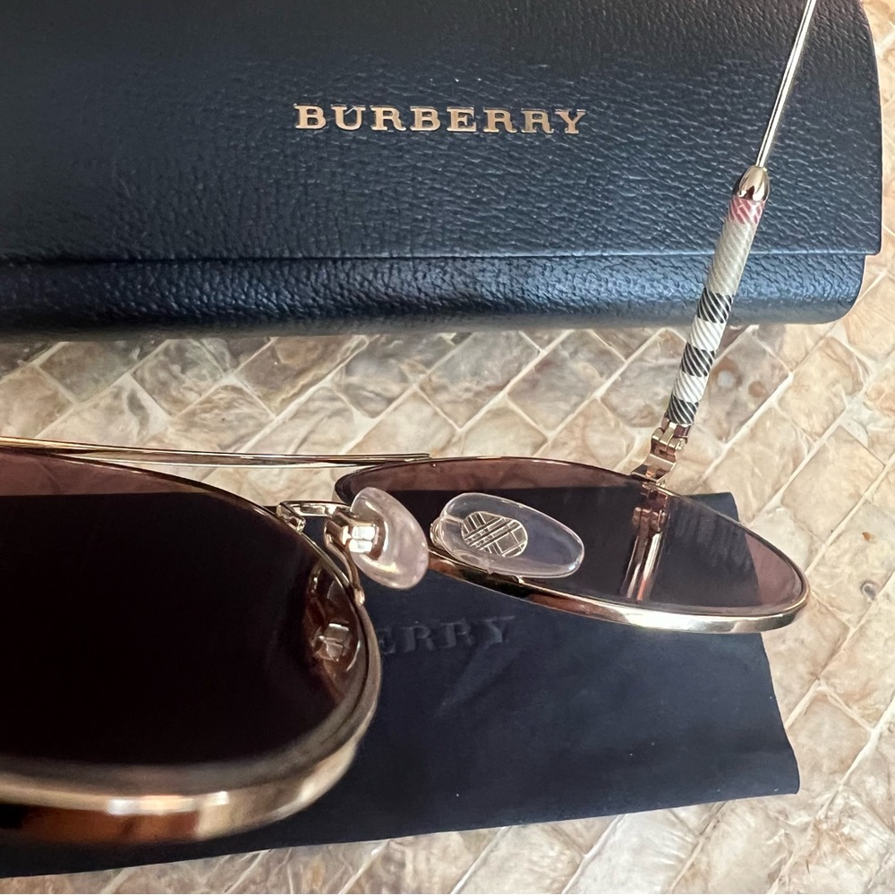 BURBERRY sunglasses - Picture 6 of 8
